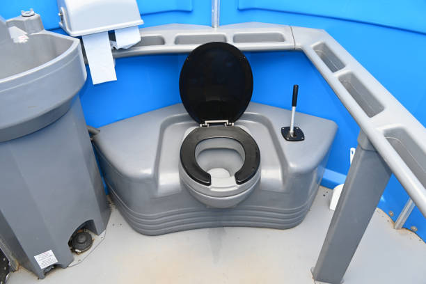 Affordable portable toilet rental in Wellsville, KS